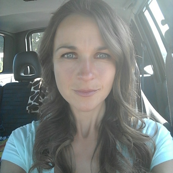 Meet your Posher, Kristie - Picture 1 of 1